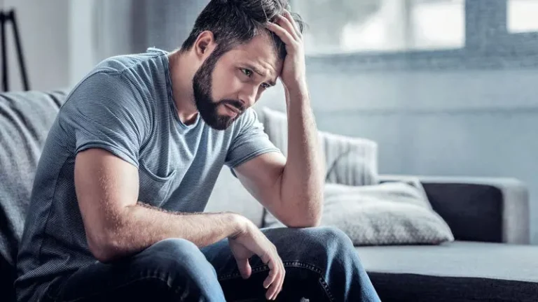 با این علائم بفهمید که عزیزتان معتاد شده